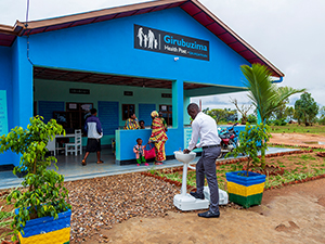 Abbott Receives Award for Expanding Access in Rwanda